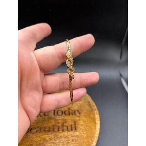 Avon Gold Tone Bracelet Marked